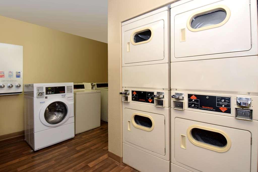 Suburban Studios Winston-Salem Near Hanes Mall Экстерьер фото