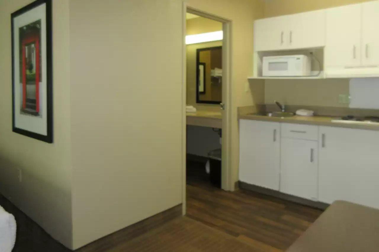 Suburban Studios Winston-Salem Near Hanes Mall Экстерьер фото