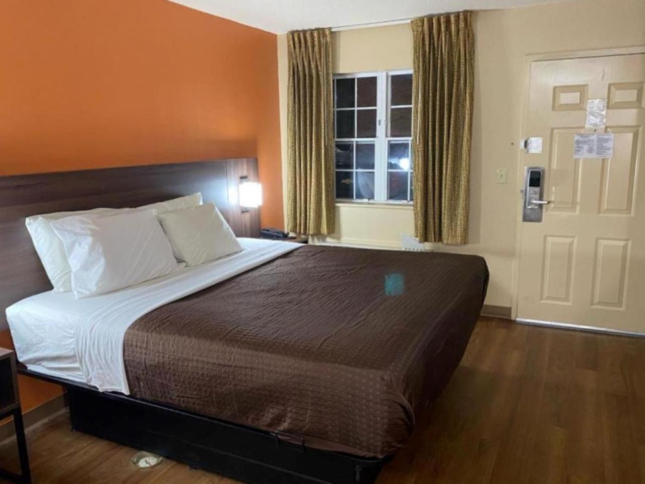Suburban Studios Winston-Salem Near Hanes Mall Экстерьер фото