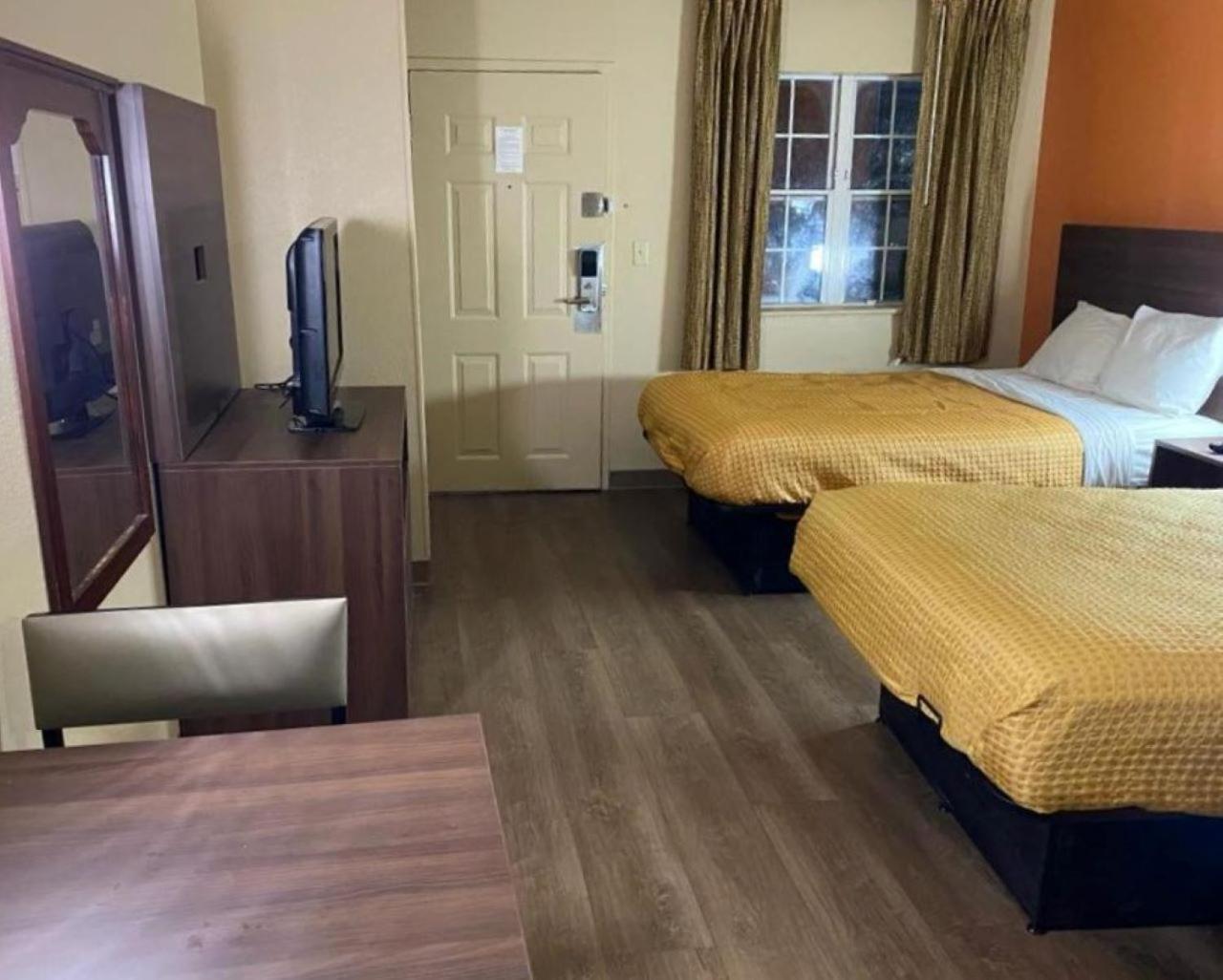 Suburban Studios Winston-Salem Near Hanes Mall Экстерьер фото