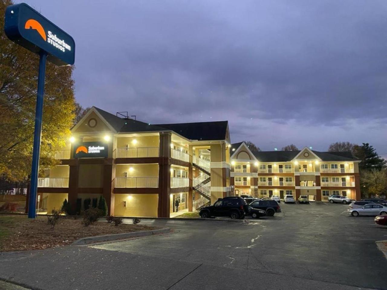 Suburban Studios Winston-Salem Near Hanes Mall Экстерьер фото
